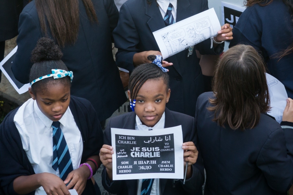 Students take part in a 'Je suis Charlie' action in Warwick Academy in 2015. © Nolwenn Pugi