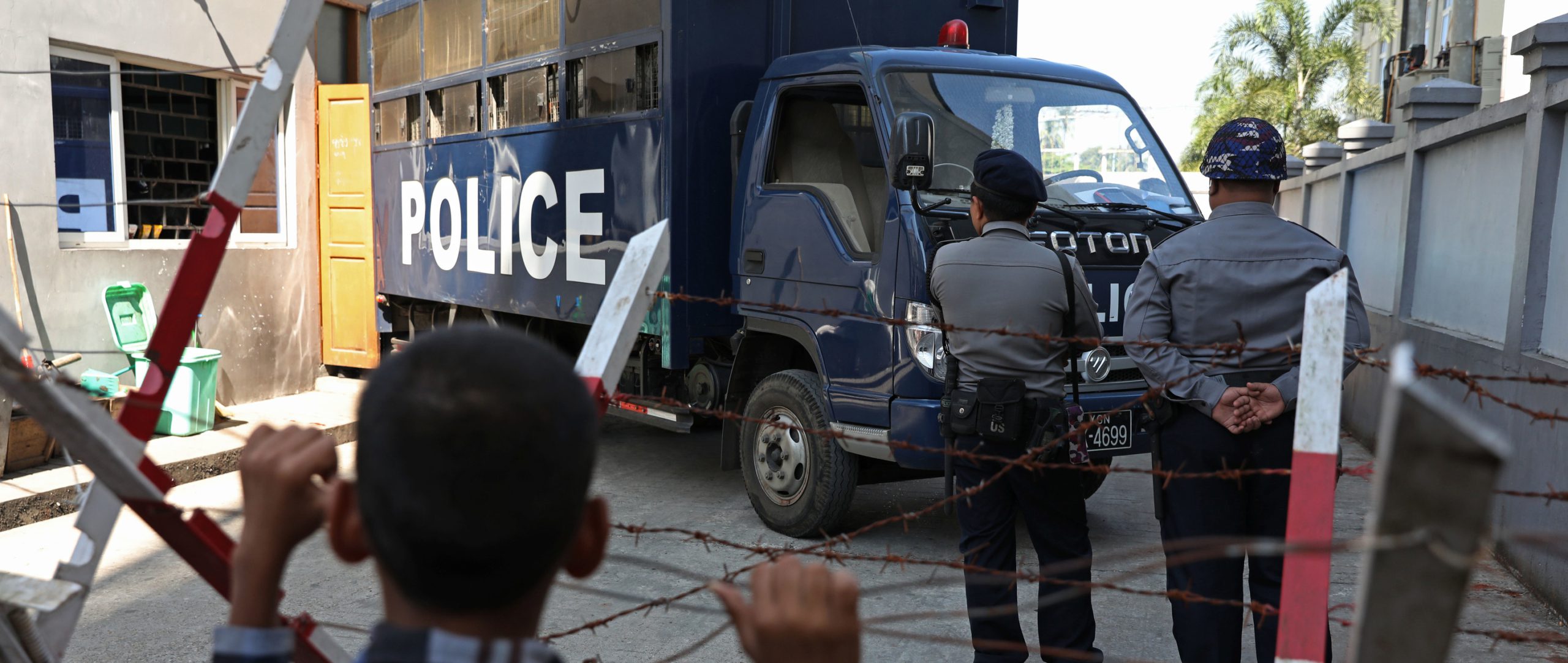 Myanmar: Investigate police killings of Rakhine State protesters