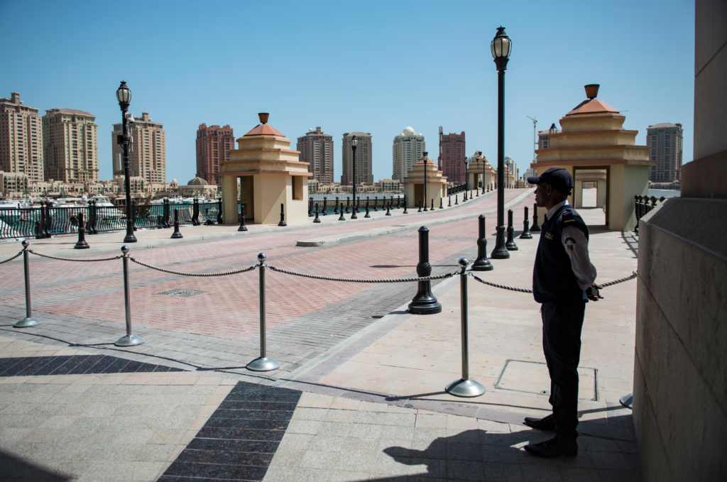 qatar-security-guards-subjected-to-forced-labour-amnesty-international