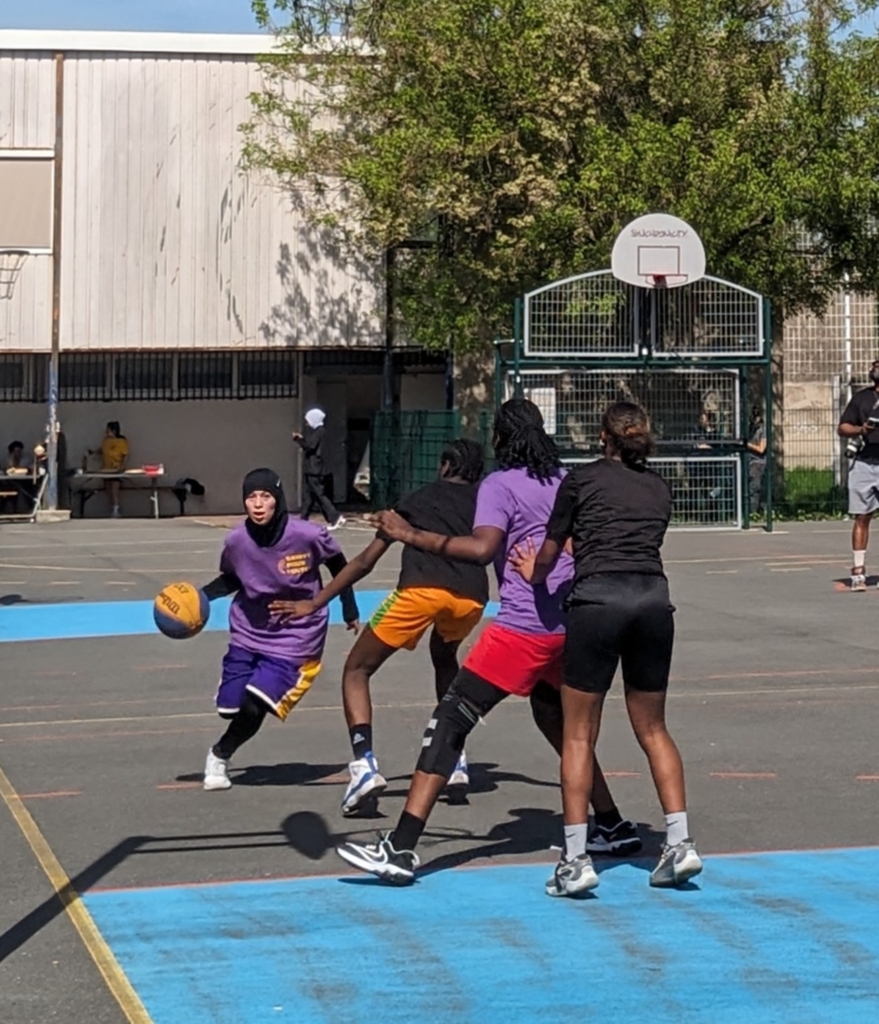 Torneo amistoso de baloncesto femenino en Francia