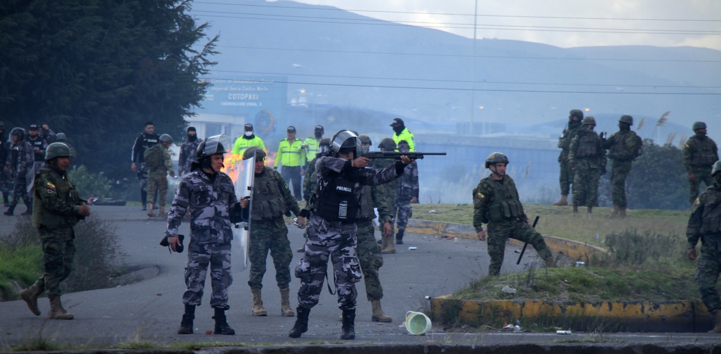 Ecuador Reforma Constitucional Para Militarizar La Seguridad Pública Pondría En Riesgo Los 