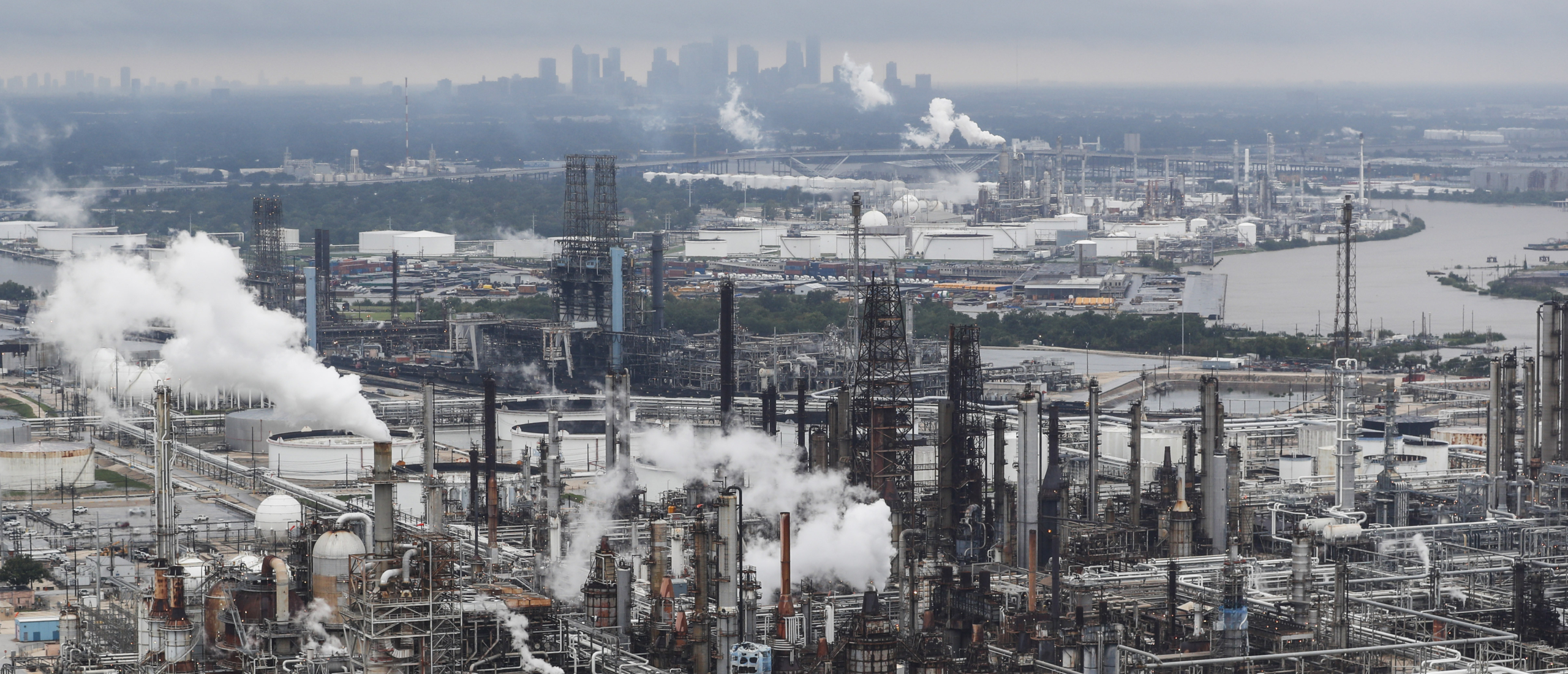 Estados Unidos: Vidas destrozadas y derechos humanos sacrificados por la contaminación vinculada a los combustibles fósiles que emiten las plantas petroquímicas de Texas y Luisiana - Amnistía Internacional